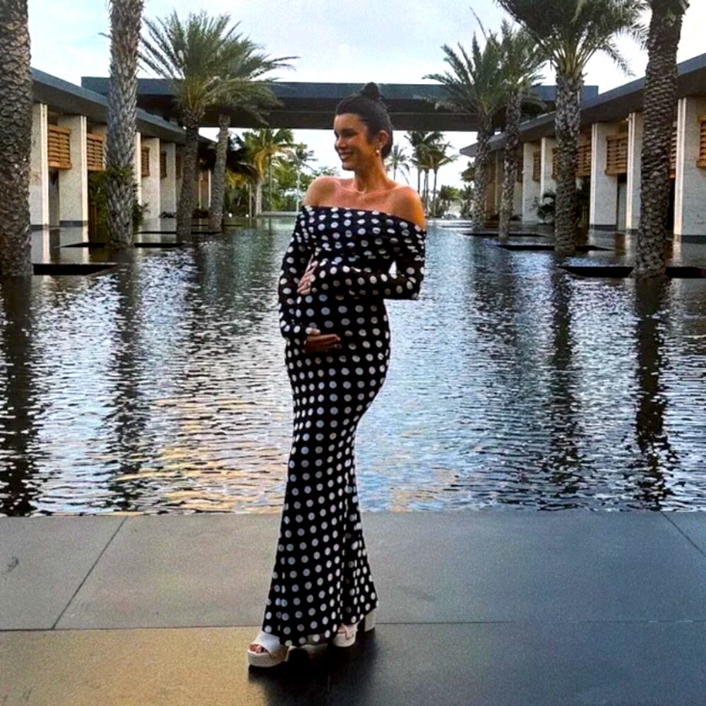 🎉Make a statement Off Shoulder Polka Dot Maxi Dress, perfect for any occ… - Picture 5 of 16